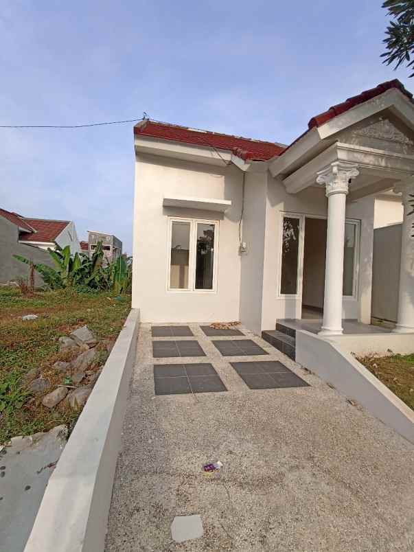 dijual rumah mountain boulevard