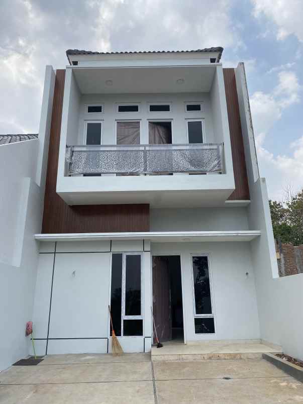 dijual rumah mulawarman