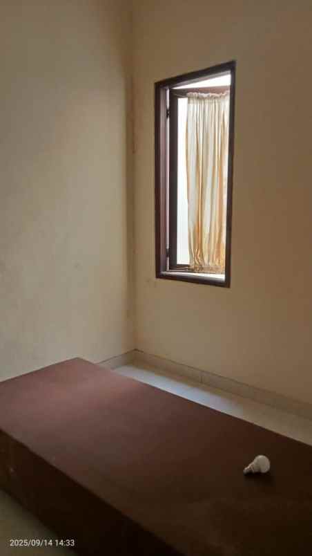 dijual rumah mulyosari