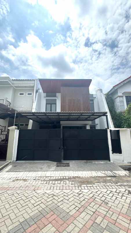 dijual rumah new minimalis lokasi di dharmahusada mas
