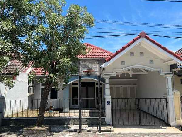 dijual rumah nirwana eksekutif