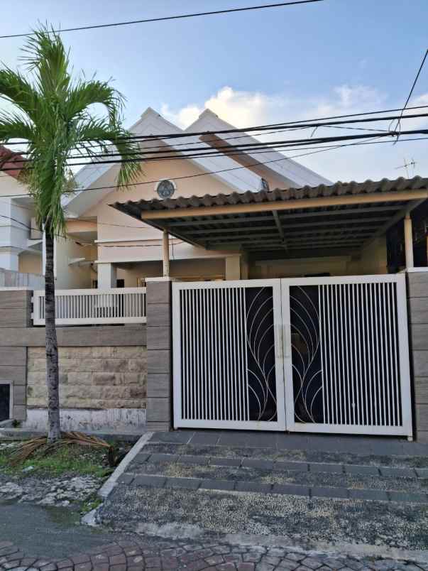 dijual rumah nirwana eksekutif