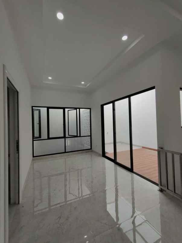 dijual rumah nusaloka