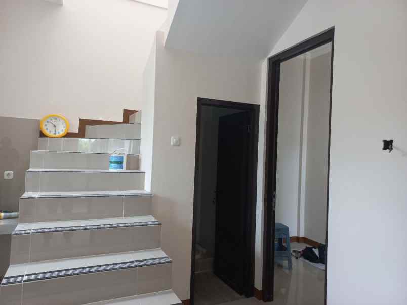 dijual rumah nusukan banjarsari surakarta