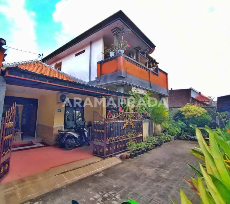 dijual rumah padangsambian