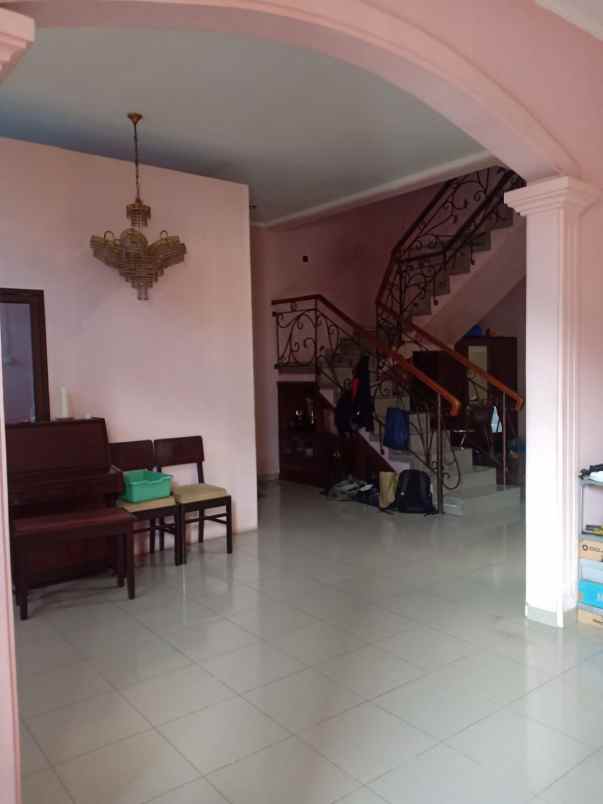 dijual rumah pajajaran