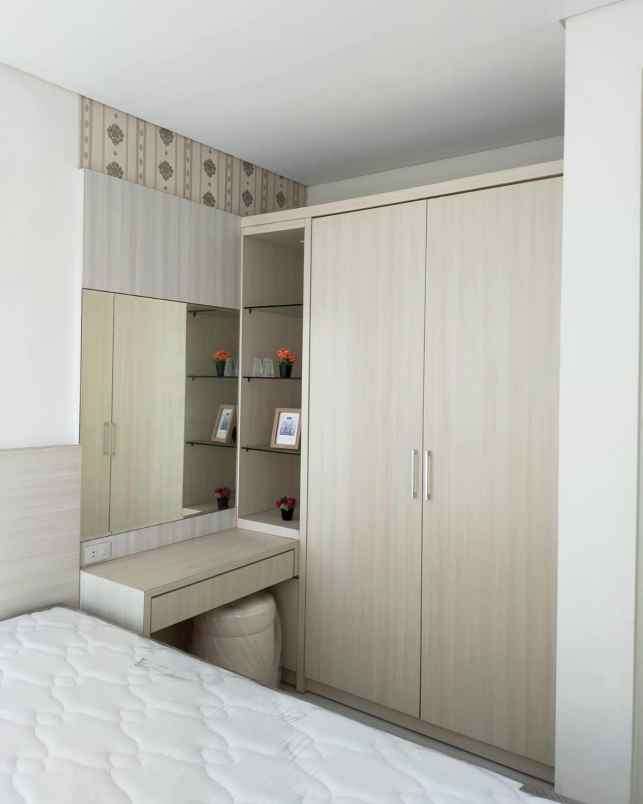 dijual rumah pakuwon city