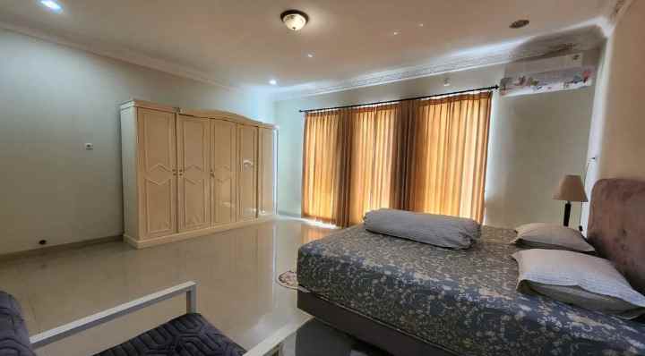 dijual rumah pakuwon indah villa bukit