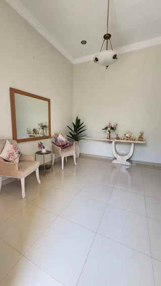 dijual rumah pakuwon indah villa bukit