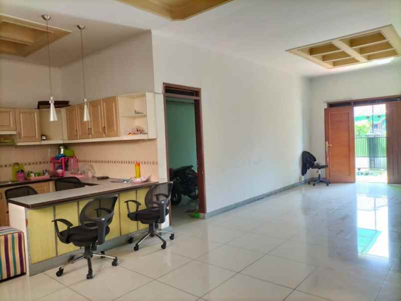 dijual rumah parakan waas batununggal