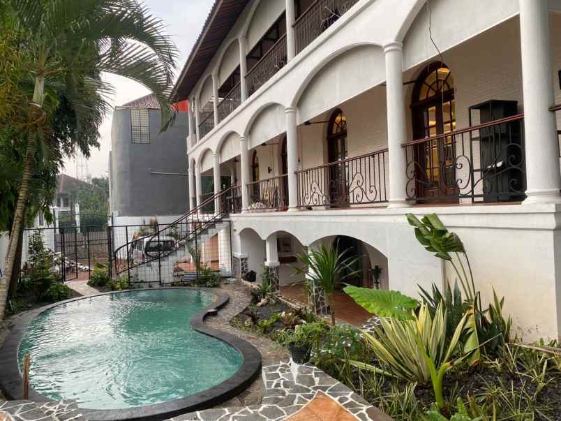 dijual rumah pasar minggu