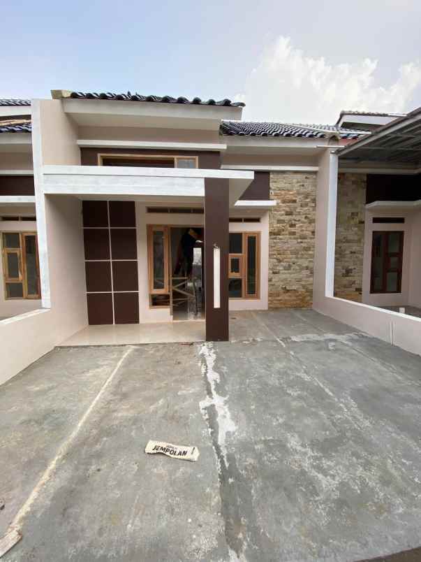 dijual rumah pasir putih