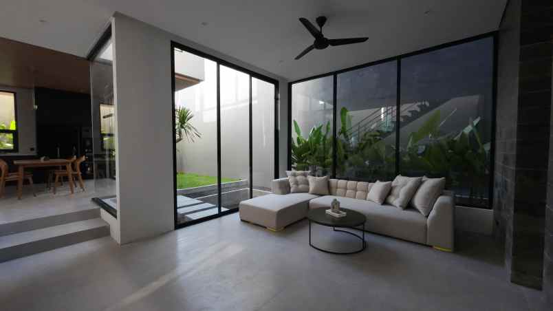 dijual rumah pecatu indah resort bali