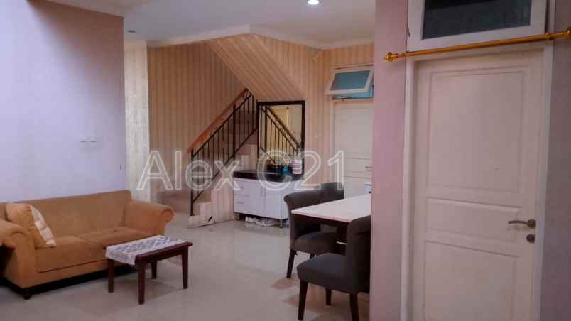 dijual rumah pejaten barat