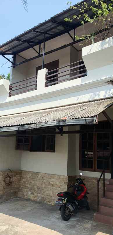 dijual rumah pejaten timur