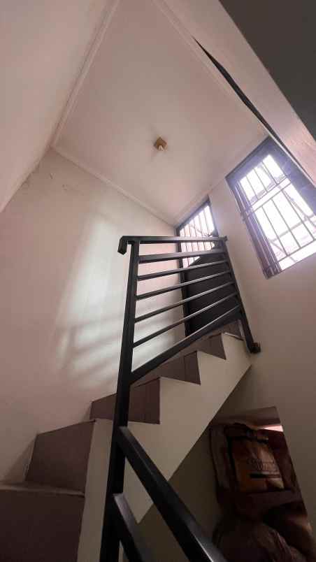 dijual rumah pelangi gading residence