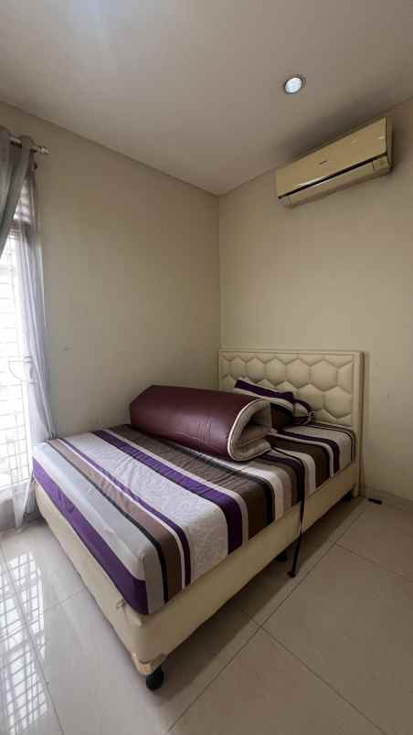 dijual rumah pelangi gading residence