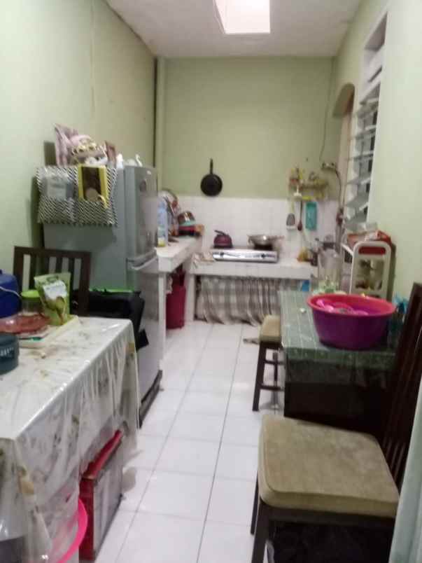 dijual rumah perum mampang indah