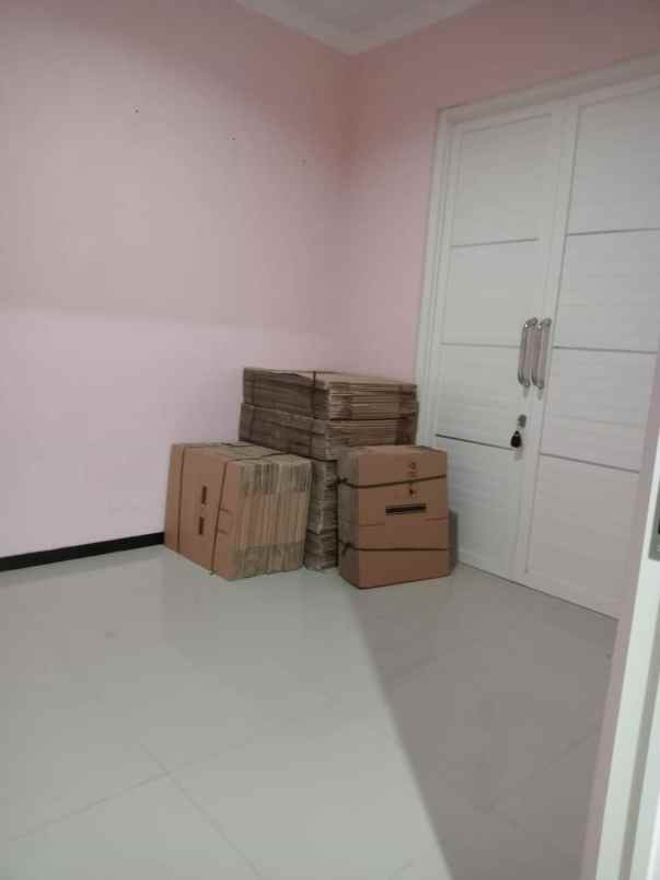 dijual rumah perumahan batu