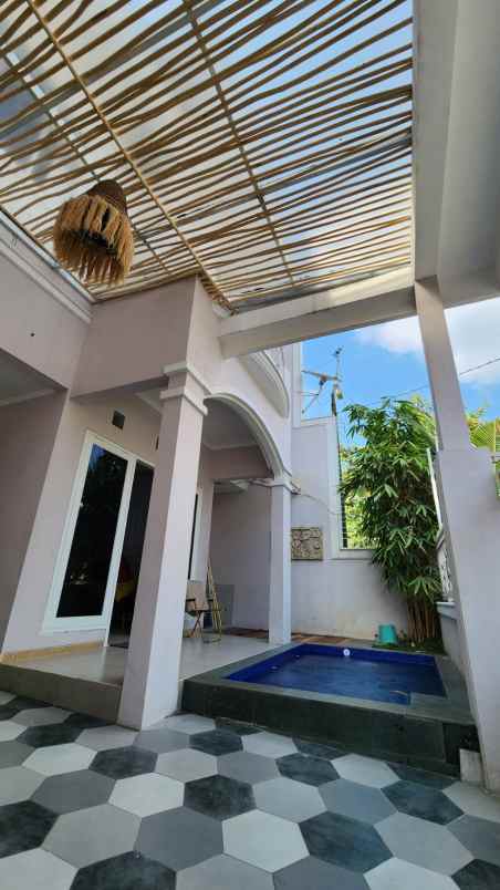 dijual rumah perumahan graha indah