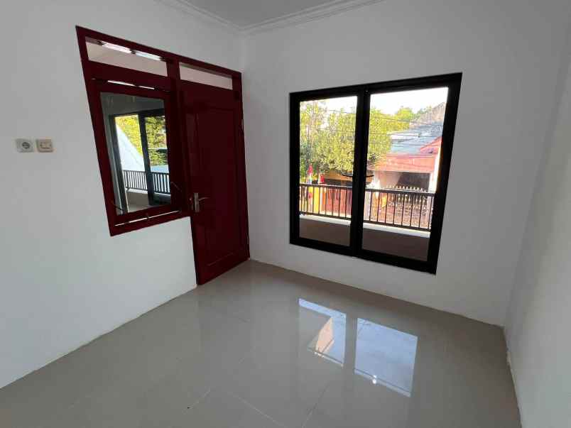 dijual rumah perumahan rungkut harapan