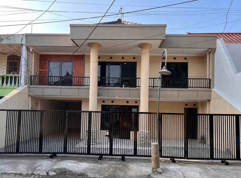 dijual rumah perumahan rungkut harapan
