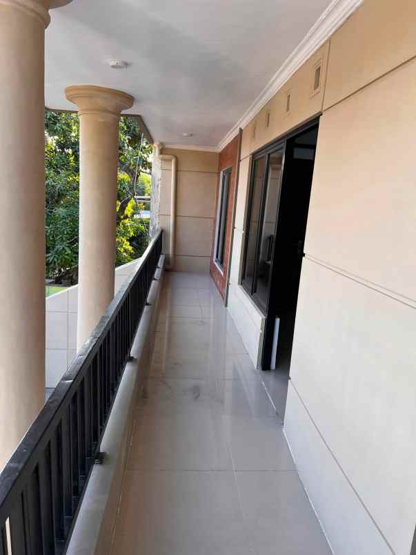 dijual rumah perumahan rungkut harapan