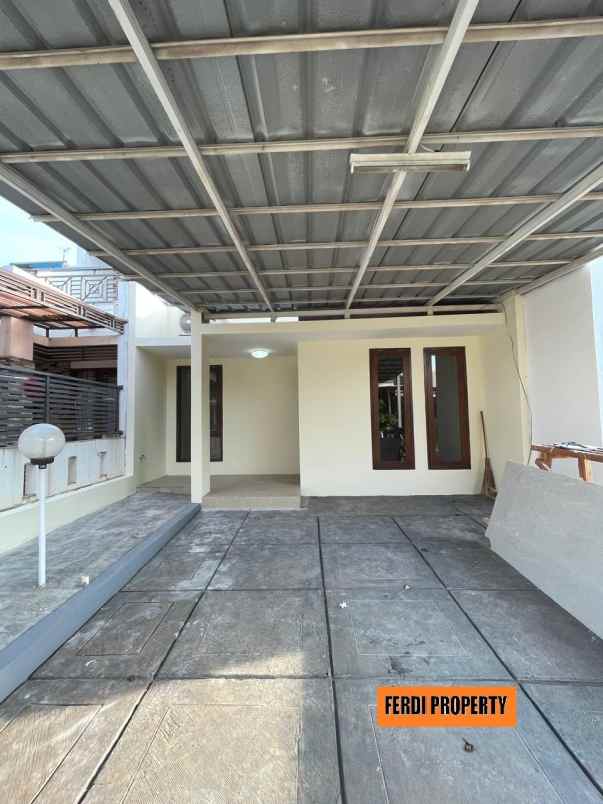 dijual rumah perumahan the address