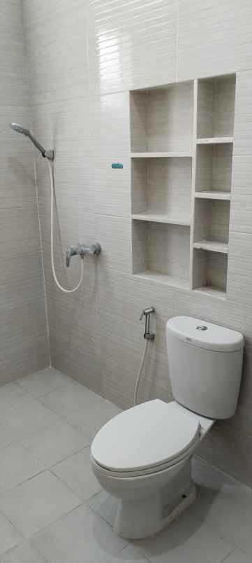 dijual rumah perumahan urban mansion no
