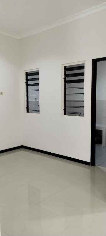 dijual rumah perumahan urban mansion no