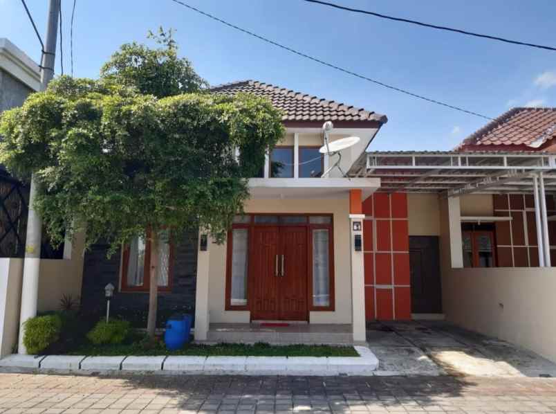 dijual rumah perumahan villa safira no