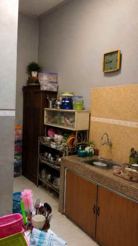 dijual rumah perumahan wisma