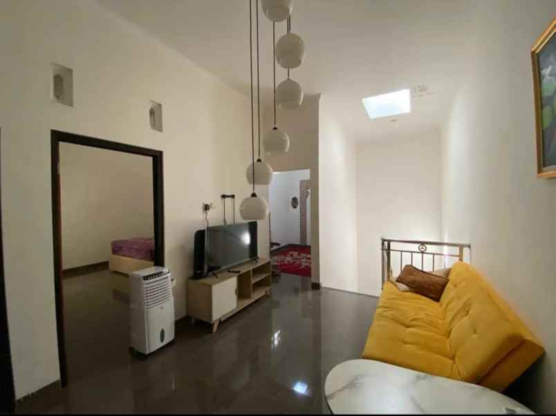 dijual rumah pete