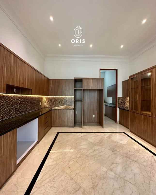 dijual rumah pondok indah kebayoran