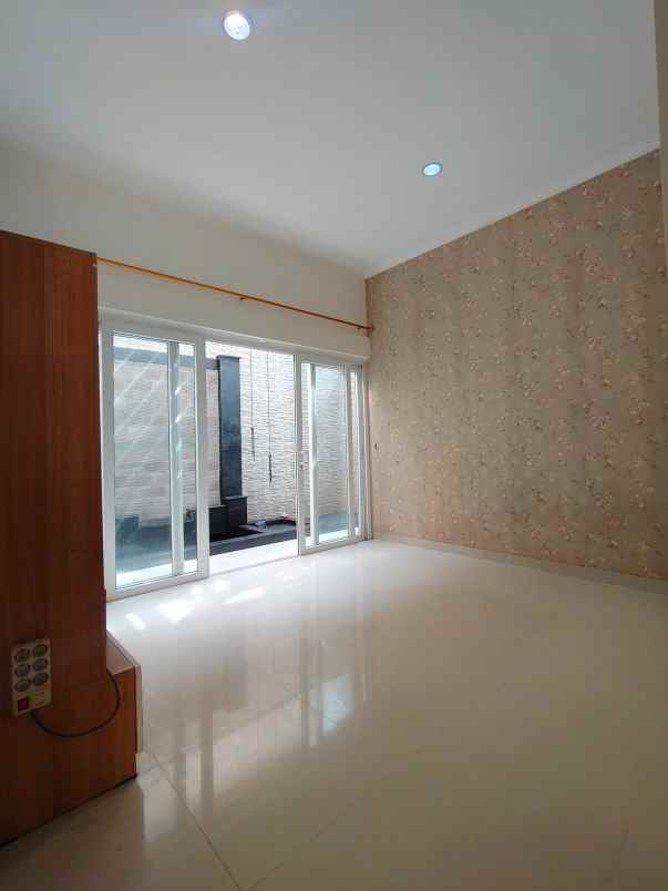 dijual rumah pondok kelapa jakarta timur