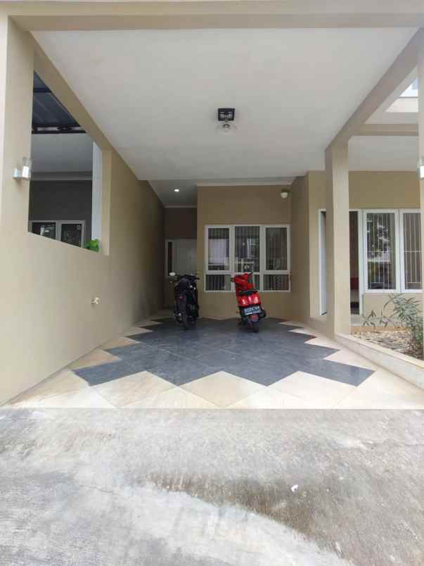 dijual rumah pondok kelapa jakarta timur