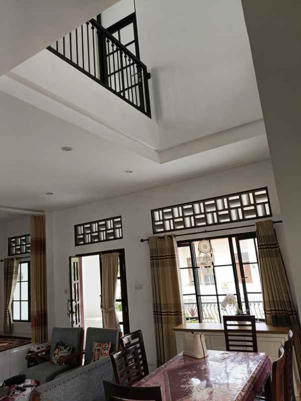 dijual rumah posisi hook lokasi sawojajar malang