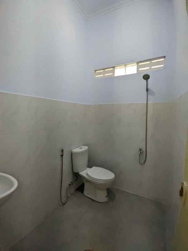 dijual rumah potorono