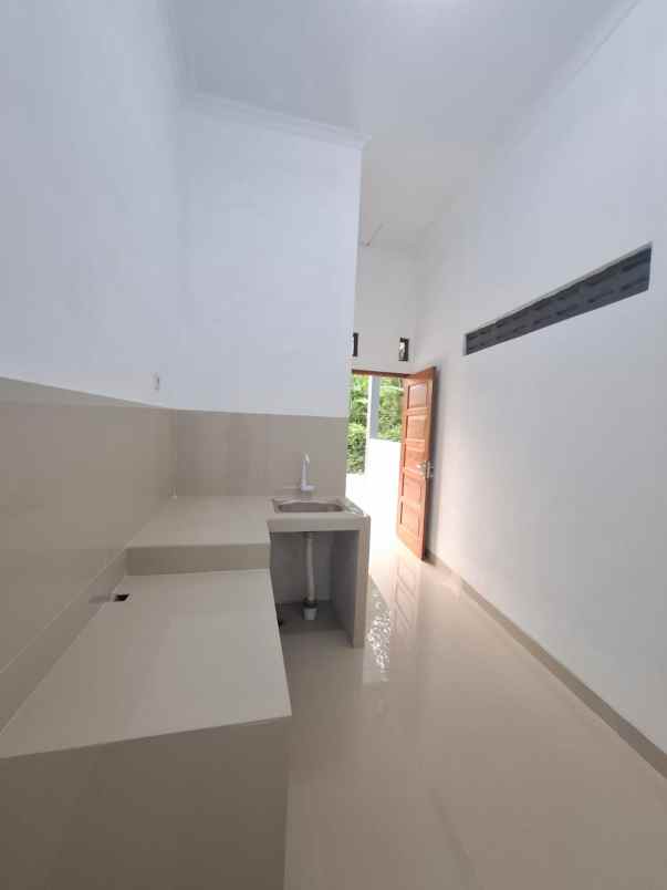 dijual rumah prambanan