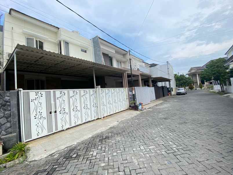 dijual rumah prapen indah