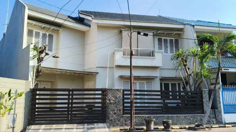 dijual rumah prapen indah