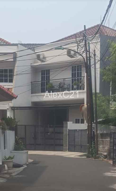 dijual rumah pulo gadung