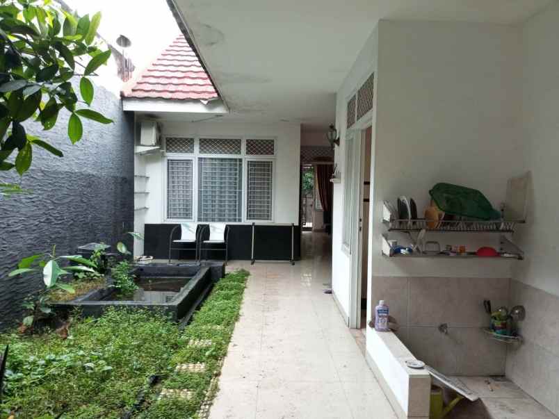 dijual rumah puri gading jatiwarna