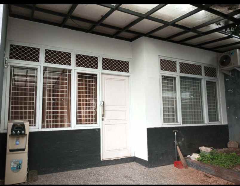 dijual rumah puri gading jatiwarna