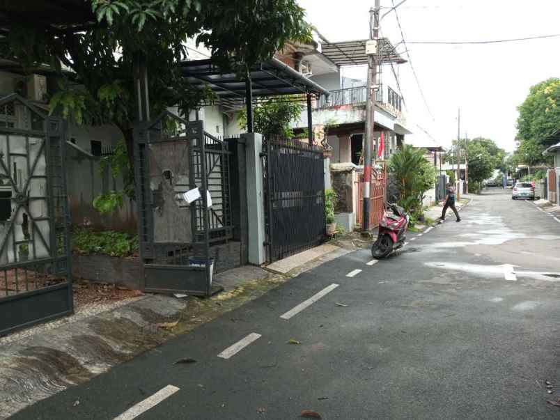 dijual rumah puri gading jatiwarna