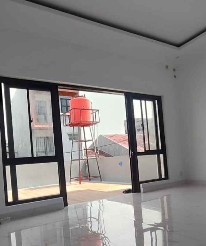 dijual rumah puri harapan