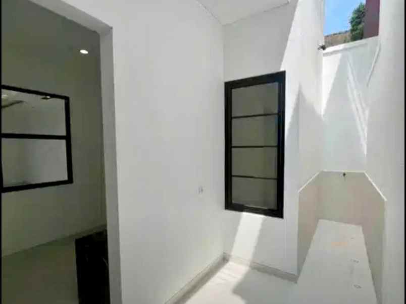 dijual rumah purimas regency rungkut