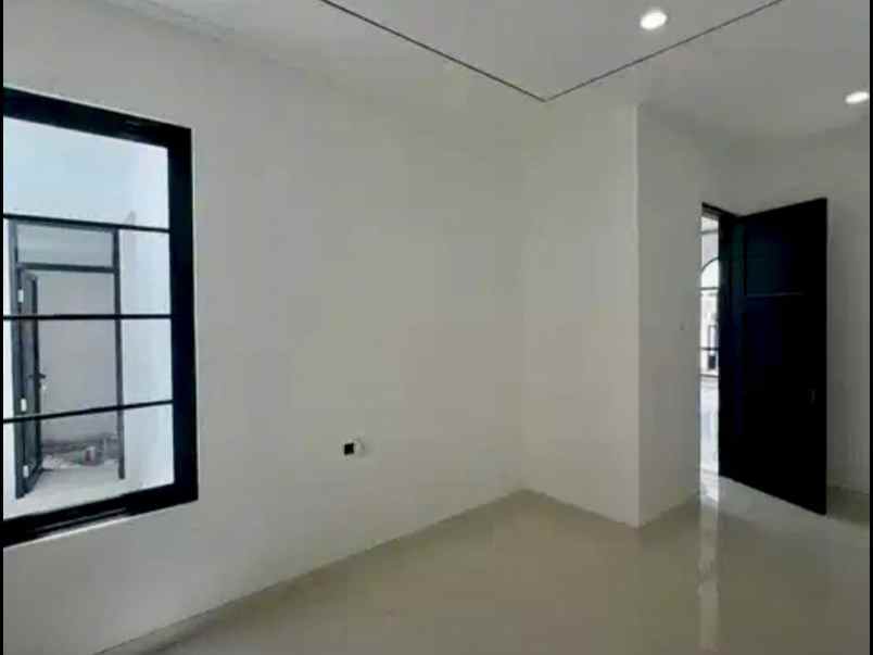 dijual rumah purimas regency rungkut