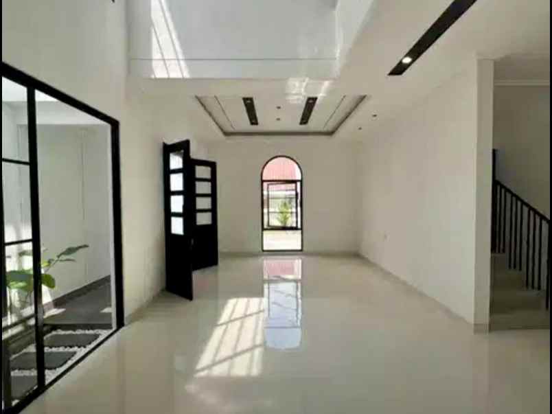 dijual rumah purimas regency rungkut