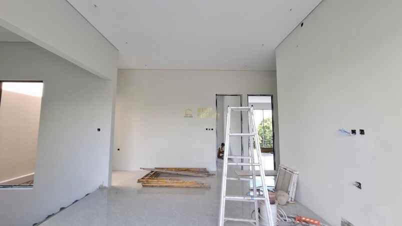 dijual rumah purwomartani